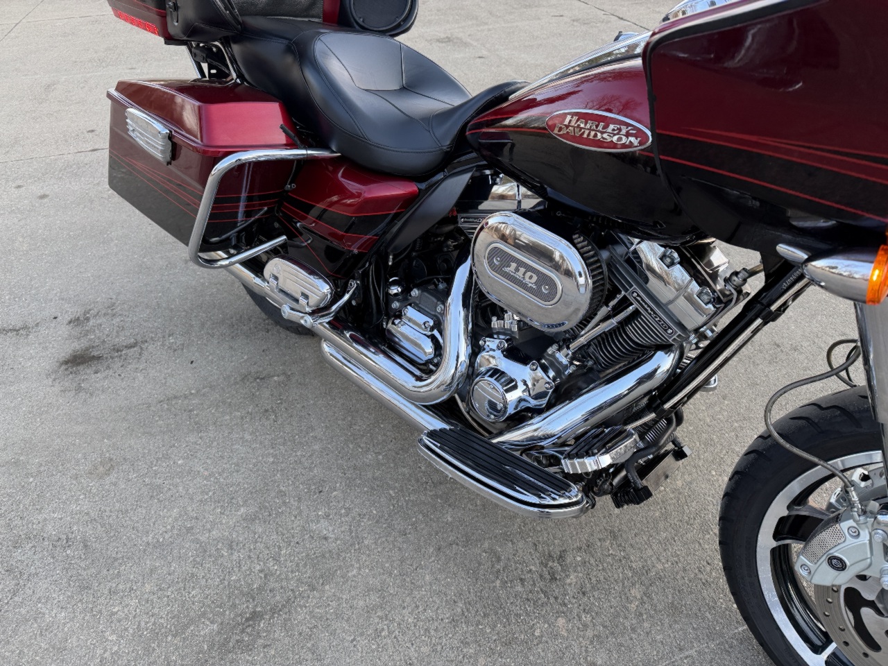 2011 Harley-Davidson FLHTRUSE CVO Road Glide Ultra